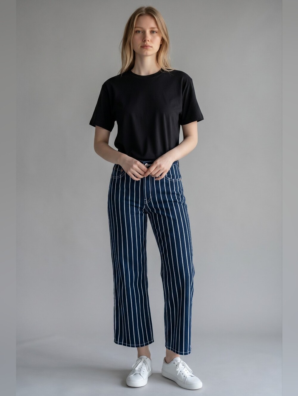 Levi's Ribcage Pleated Crop Jeans Navy Blue White Stripe Size 24 NWOT